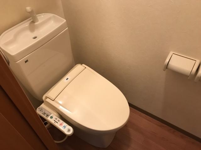 トイレ　シャワー付トイレ