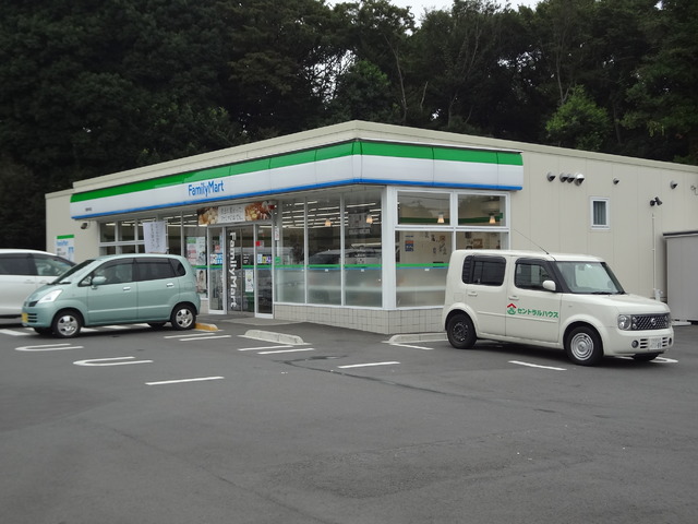 コンビニ　ファミリーマート清瀬中清戸店（コンビニ）まで228m