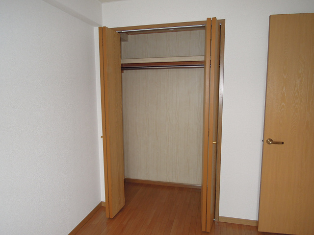 収納　洋室クローゼット