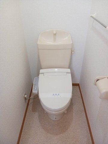 トイレ　シンプルで使いやすいトイレです
