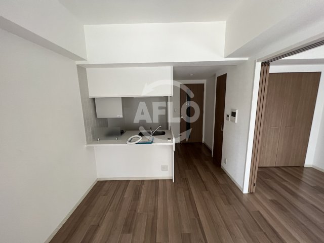 居室・リビング　CAVANA梅田北（旧：プレサンス梅田北アロー）　リビング