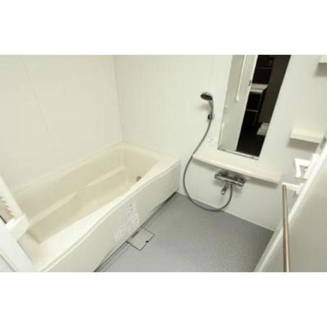 バス・シャワールーム　※写真は同タイプ住戸です。