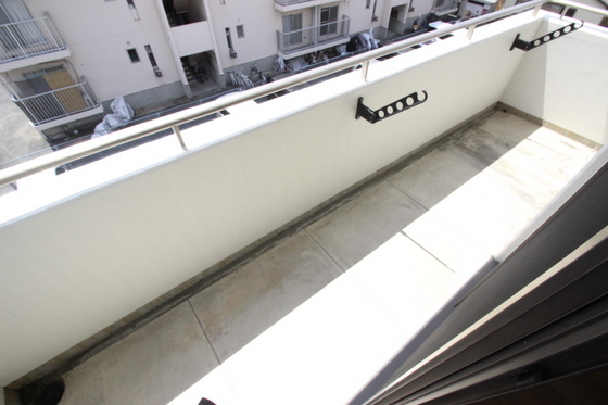 バルコニー　※別部屋の写真です