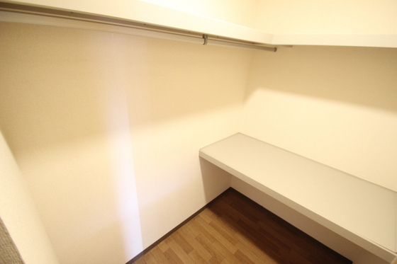 収納　※別部屋の写真です