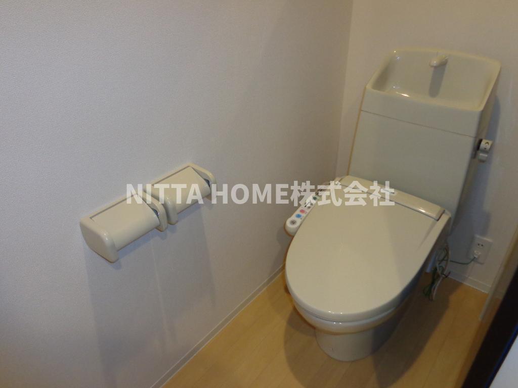トイレ　温水洗浄付きのトイレを設置◇