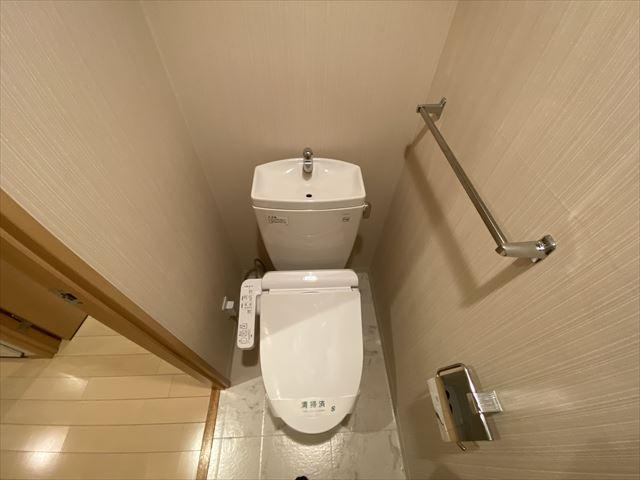 トイレ　トイレ