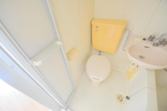 トイレ　清潔感のあるトイレは、誰もがリラックスできる空間です。