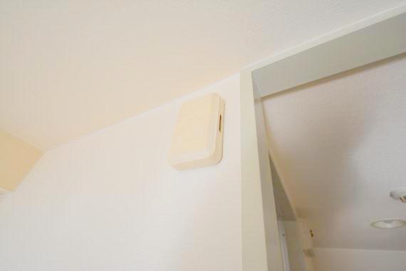 セキュリティ　玄関チャイムが来客を知らせてくれます。