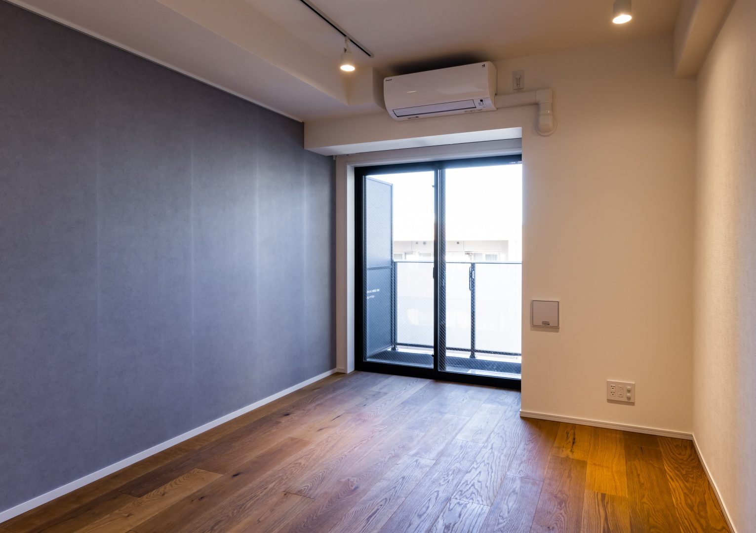 居室・リビング　別間取り写真含みます