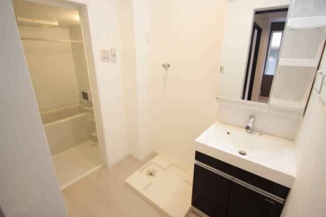 洗面設備　※モデルルーム参照