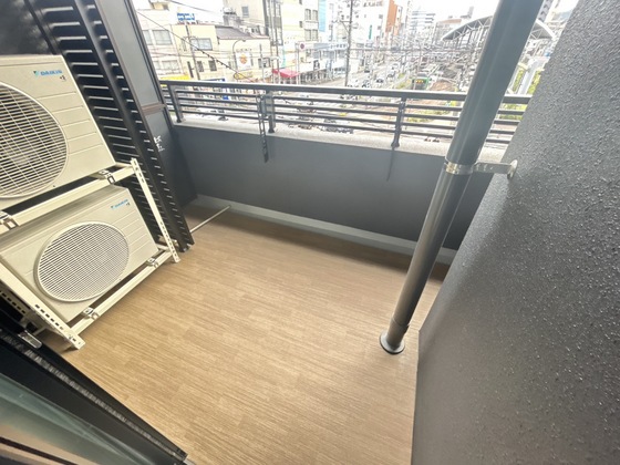 バルコニー　※別号室の写真です