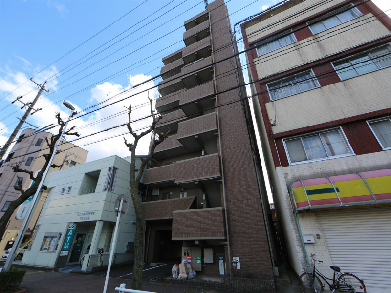 建物外観　外観　オートロック　外壁タイル張り