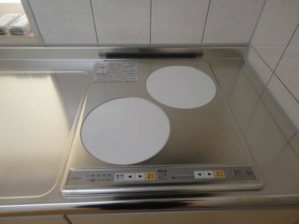 キッチン　IHクッキングヒーター