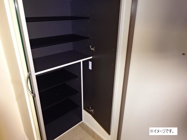 玄関　イメージパース