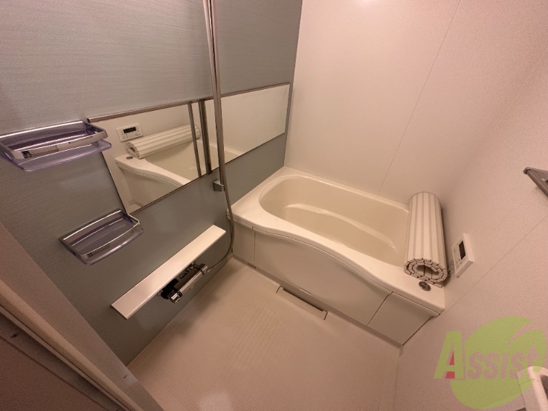 バス・シャワールーム　綺麗なお風呂で、一日の疲れを癒してください。