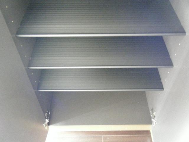 収納　シュークローク（開）