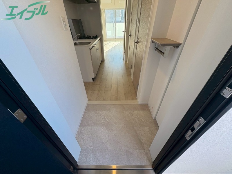 玄関　別部屋同型タイプです。