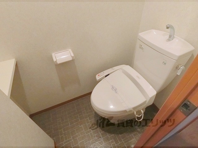 トイレ　クローゼット