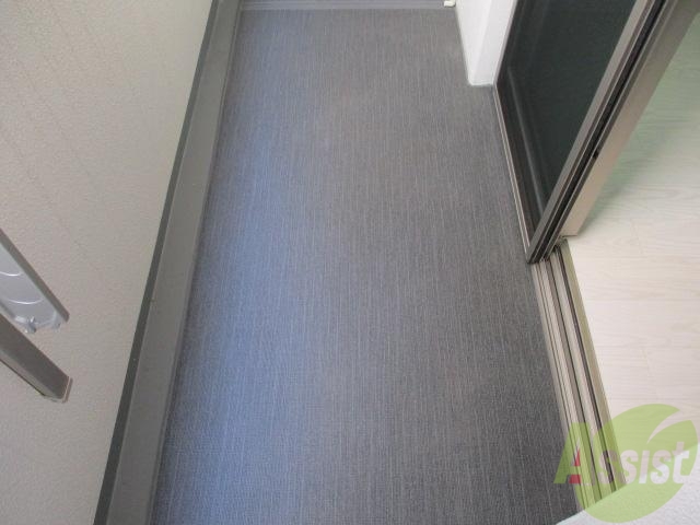 バルコニー　横に広～いバルコニー。沢山干せますよ。風通しもバッチリです