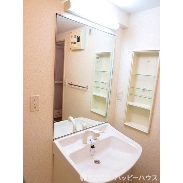 その他　【洗面化粧台】類似の部屋のイメージ写真です。