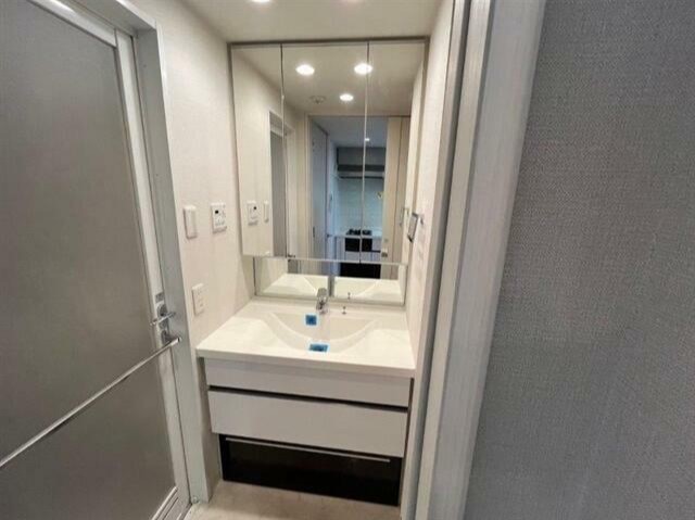 洗面設備　独立洗面台