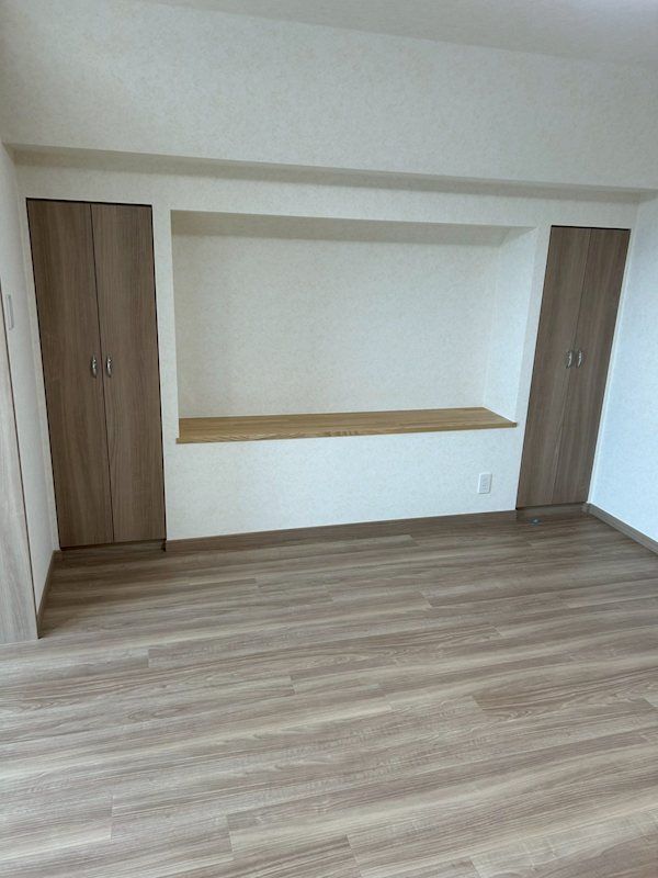 居室・リビング　☆明るい洋室☆