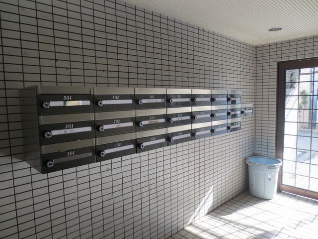 エントランス　★お問い合わせはタウンハウジングまで★