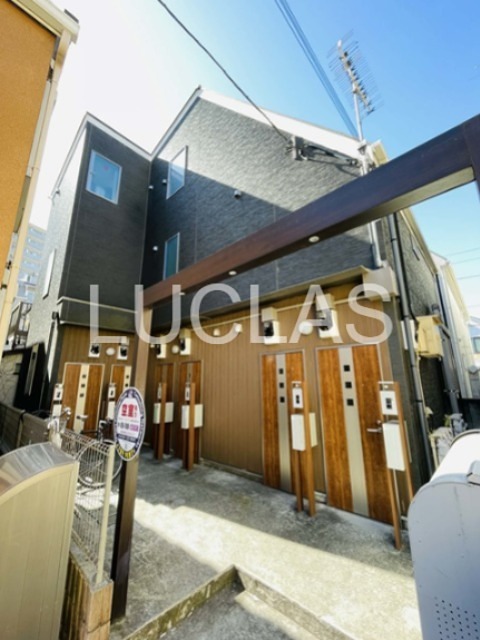 建物外観　『想いの先を照らし出す。』信頼が必要だからこそ、弊社へお任せ