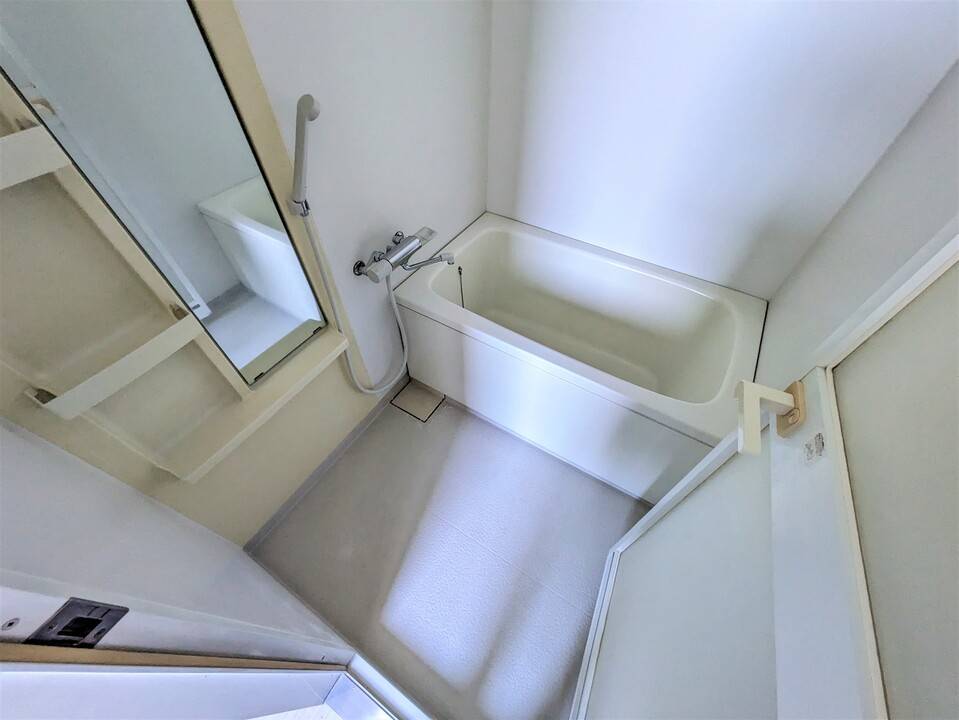 バス・シャワールーム　浴室