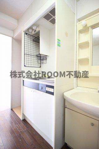 キッチン　コンパクトなキッチンで掃除もラクラク