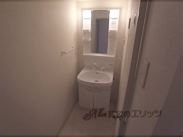 洗面設備　独立洗面台