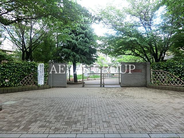 小学校　葛飾区立綾南小学校（小学校）まで413m