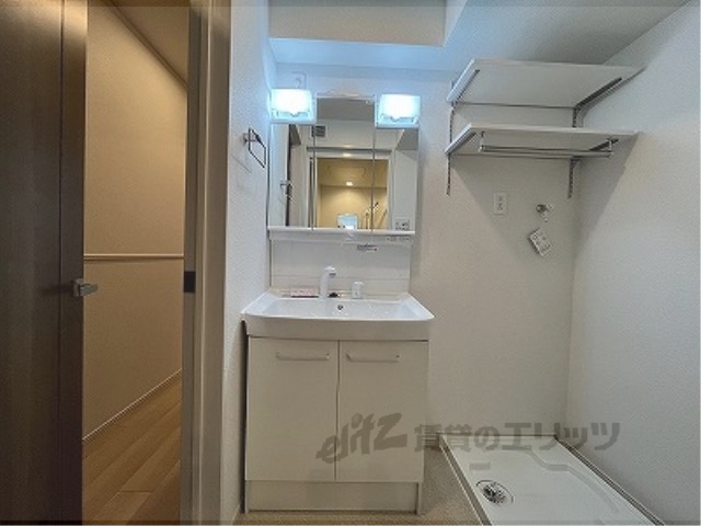 洗面設備　同仕様