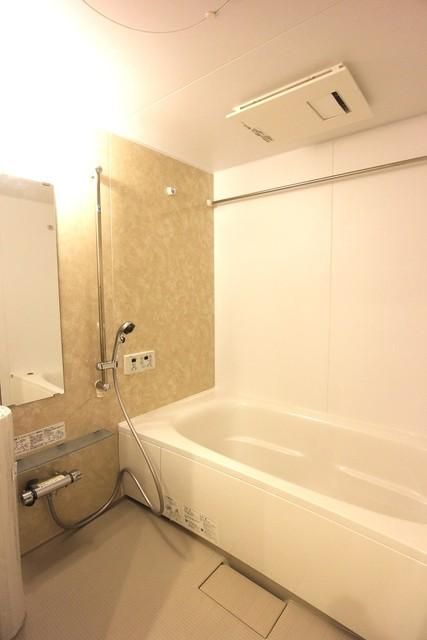 バス・シャワールーム　★広いお風呂★