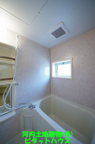 バス・シャワールーム　バス／シャワー