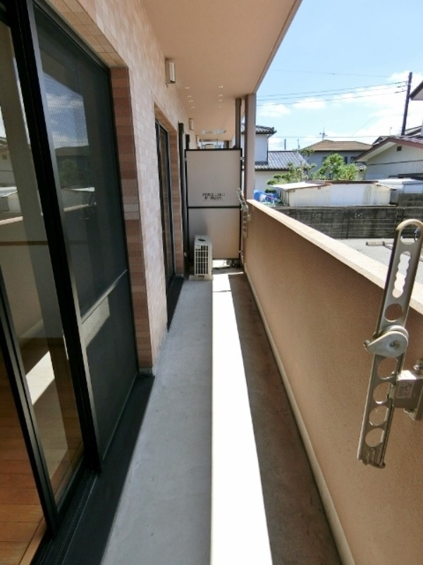 バルコニー　図面と現状に相違がある場合には現状を優先