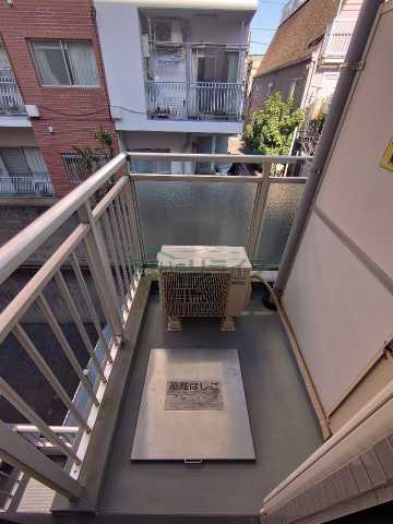 バルコニー　別部屋参考写真となります。