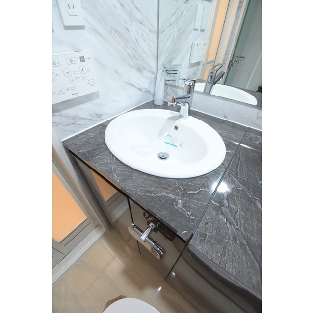 洗面設備　広い洗面スペース