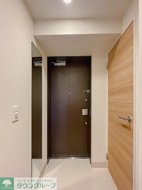 玄関　※写真は同タイプ住戸です。
