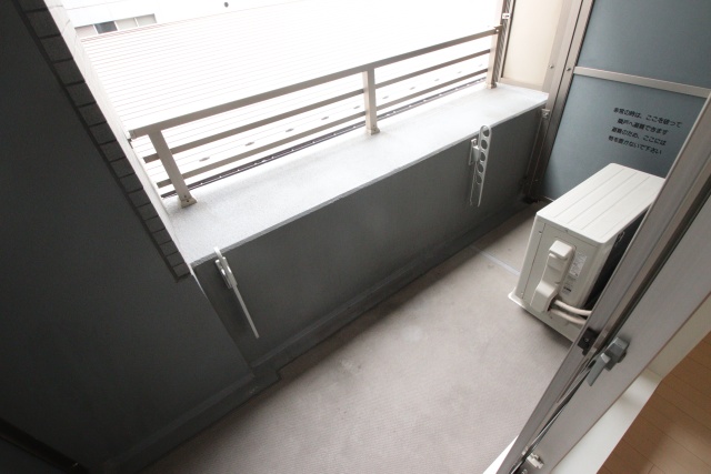 バルコニー　※別室の参考写真の為、現況優先です。