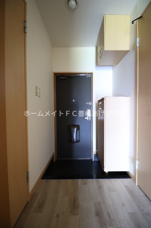 玄関　同型別部屋