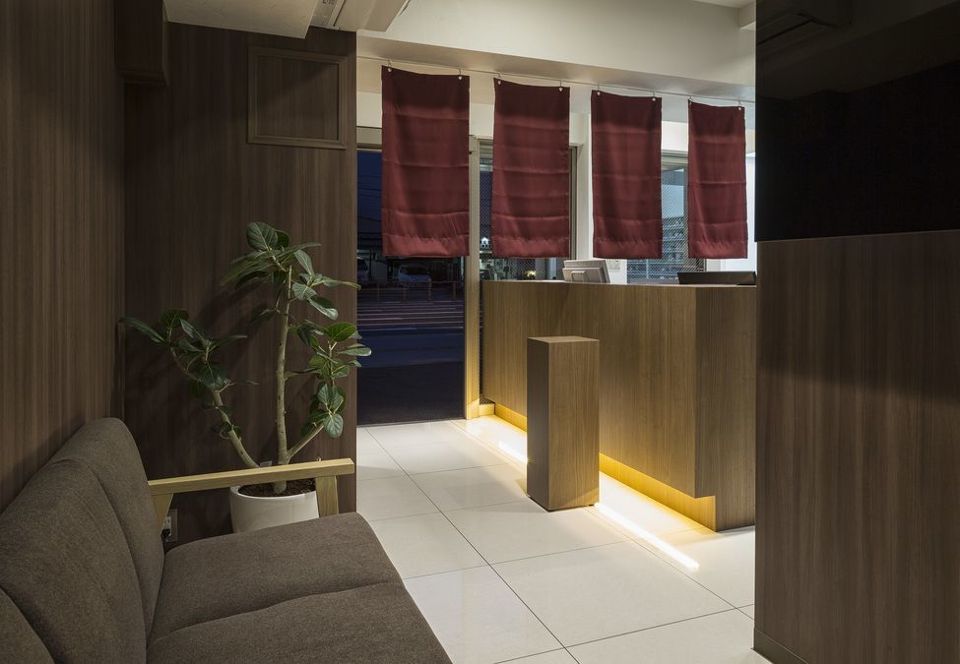 ドラックストア　Smile調剤入谷薬局（ドラッグストア）まで154m