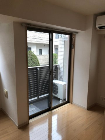 バルコニー　※別部屋の参考写真です。