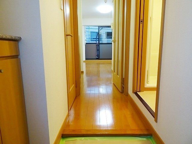 玄関　★お問い合わせはタウンハウジングまで★