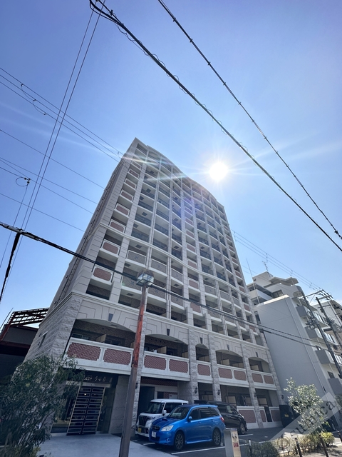 建物外観　おしゃれでモダンな外観です♪