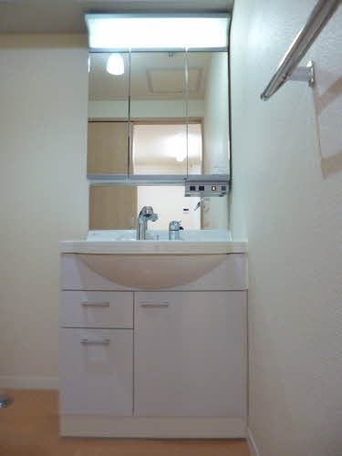 洗面設備　洗面化粧台