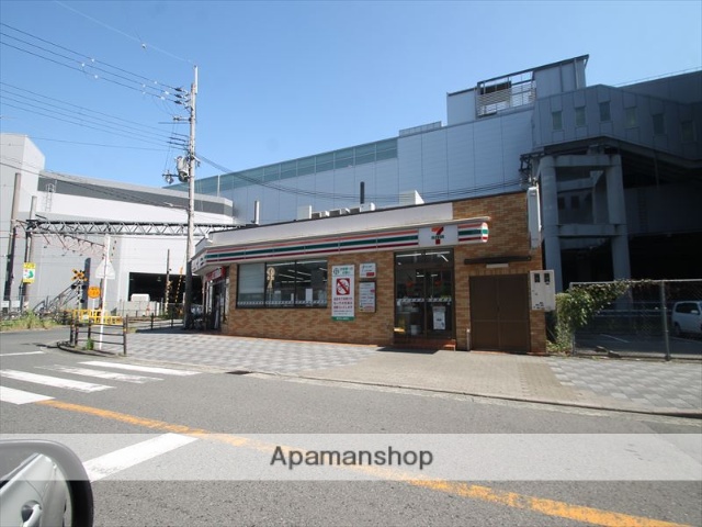 コンビニ　セブンイレブン（コンビニ）まで73m