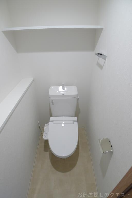 トイレ　（写真は同タイプ）