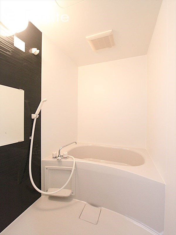 バス・シャワールーム　バスルーム