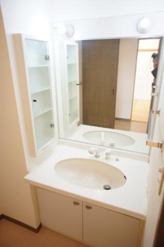 洗面設備　独立洗面台ももちろん完備です。